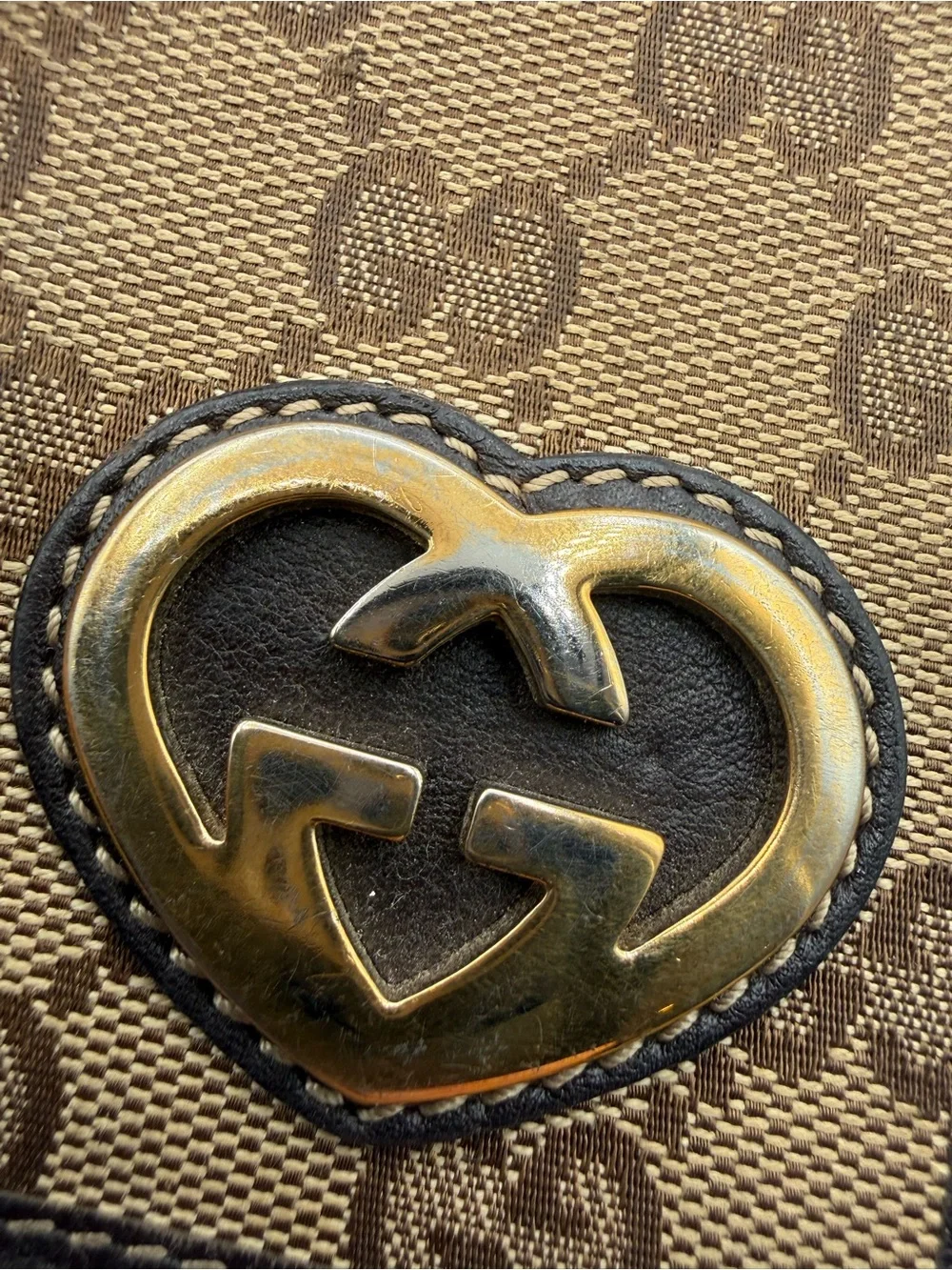 Gucci Brown Tan Monogram Card Holder wallet with Heart Logo - Picture 7 of 10